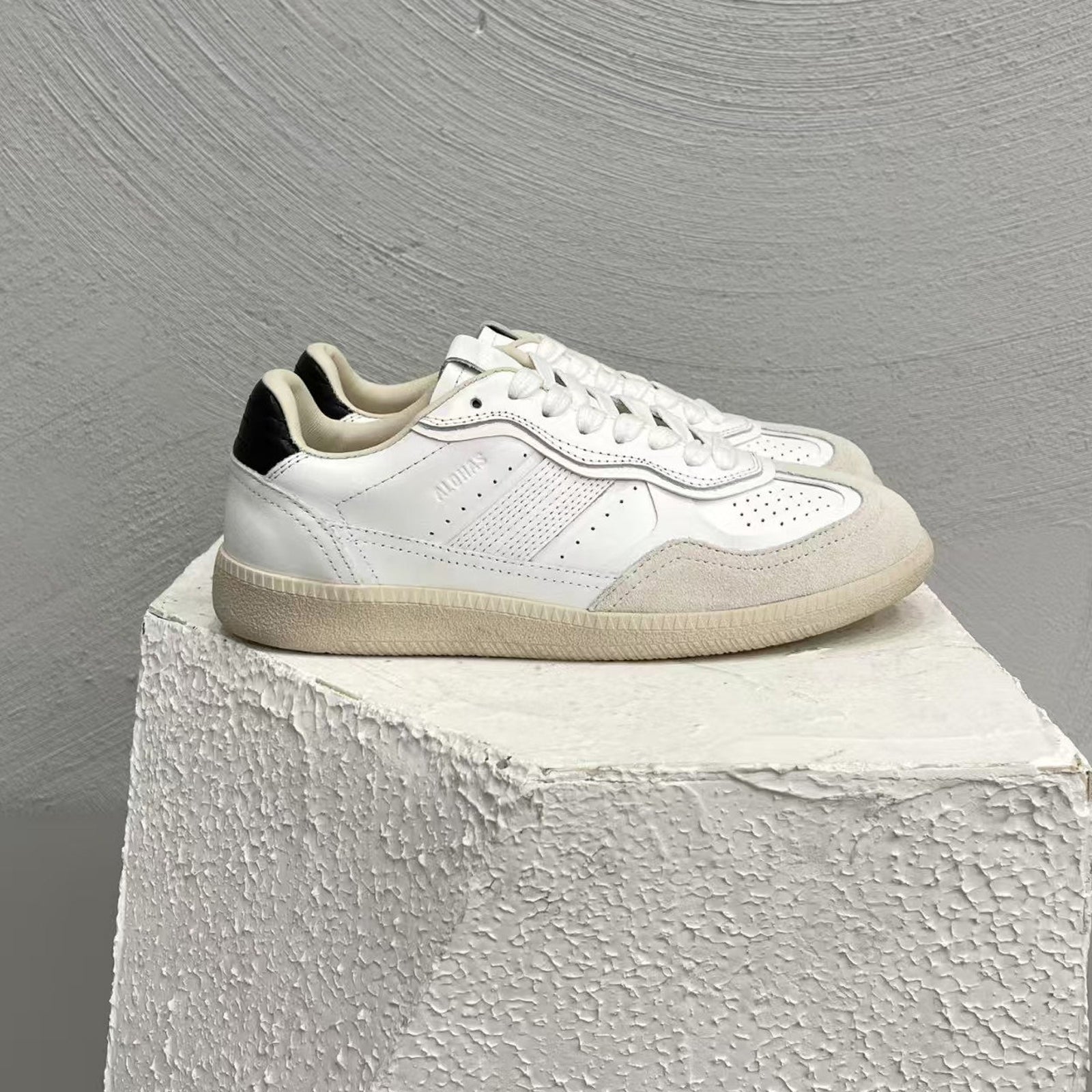 Alohas TB.490 White Leather Sneakers – Original Com