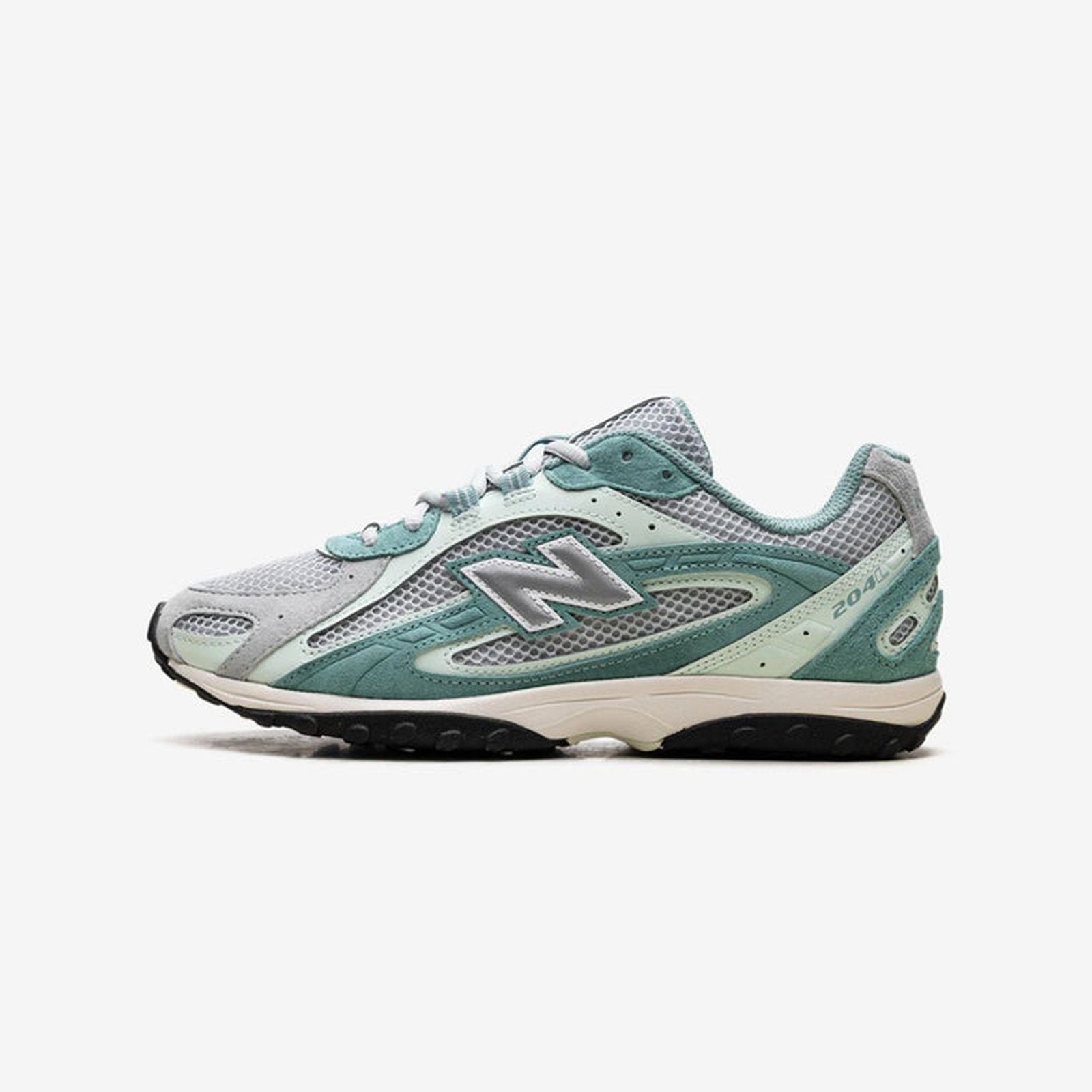 Kith x New Balance 204L 'Bluebell' Sneakers (U204LKTA)