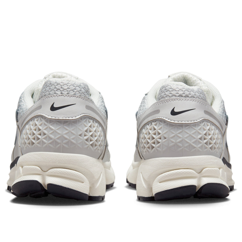 Nike Air Zoom Vomero 5 'Photon Dust Metallic Silver' FD0884-025 – Women's Retro Runner