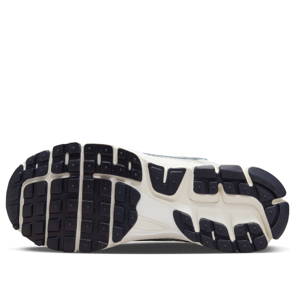 Nike Air Zoom Vomero 5 'Photon Dust Metallic Silver' FD0884-025 – Women's Retro Runner